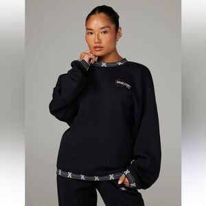 Savage X Fenty Essential Scoop Logo-Trim Oversized Sweatshirt